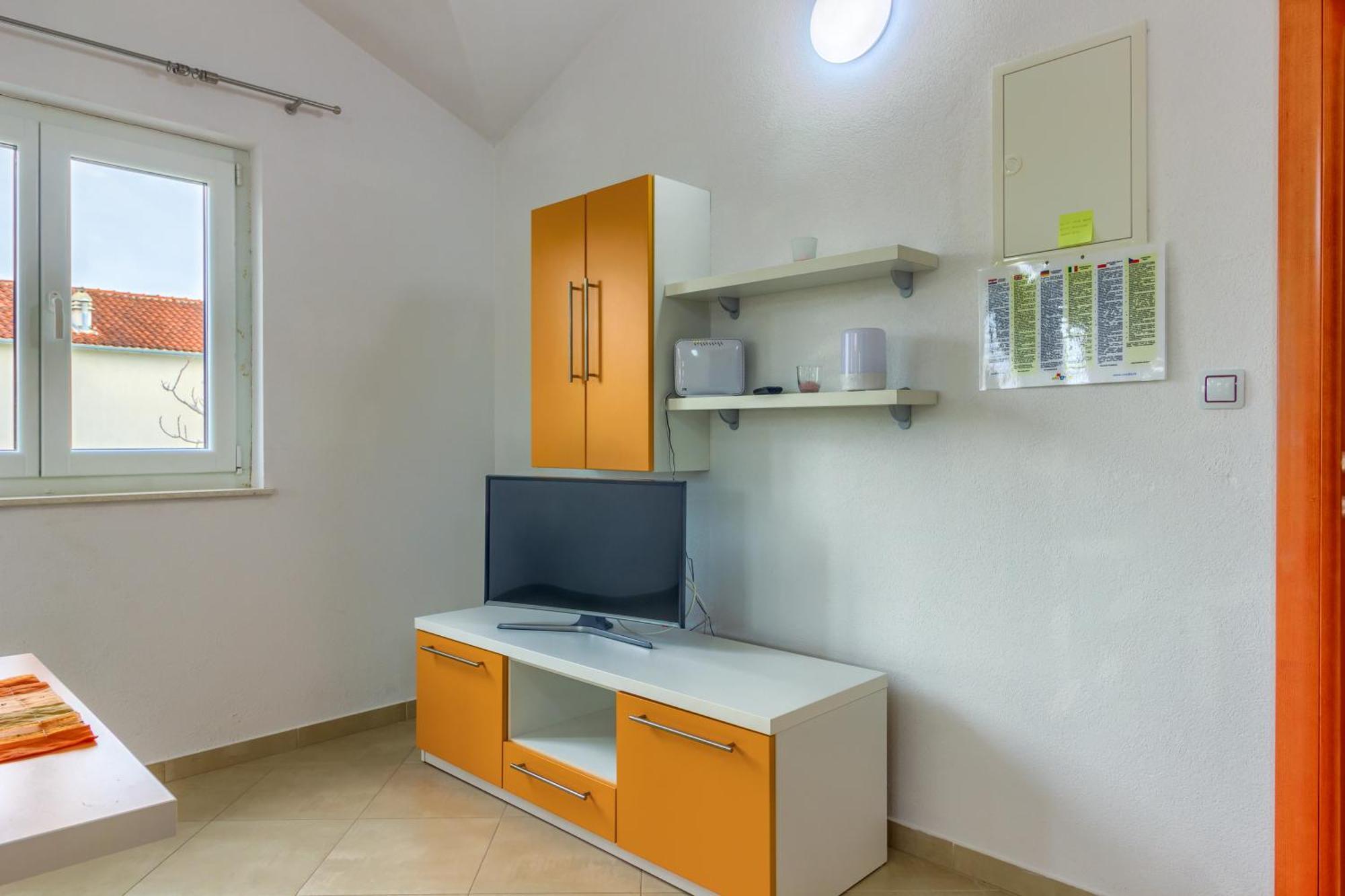 Apartmani Mato Pirovac Bagian luar foto