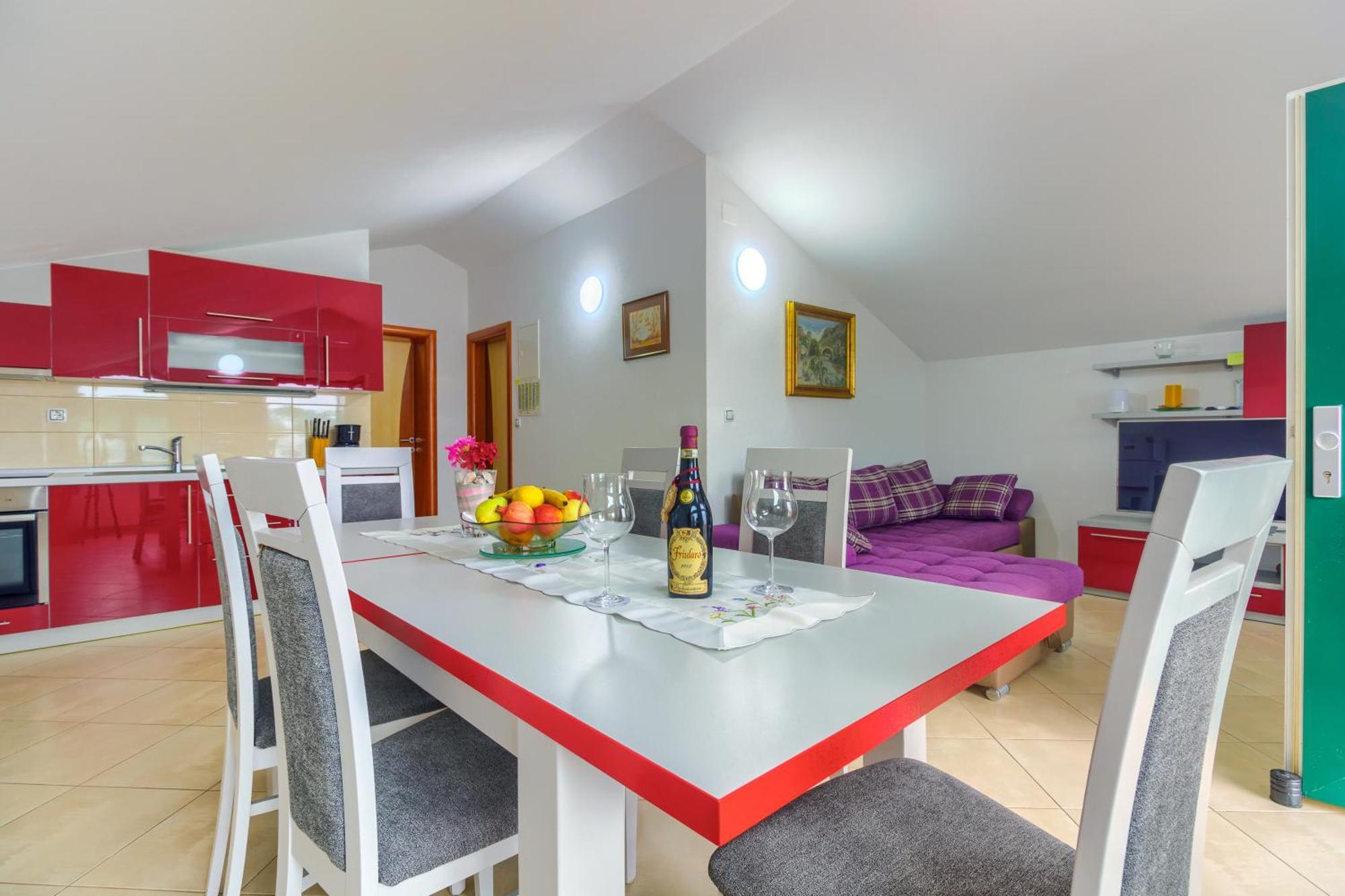 Apartmani Mato Pirovac Bagian luar foto